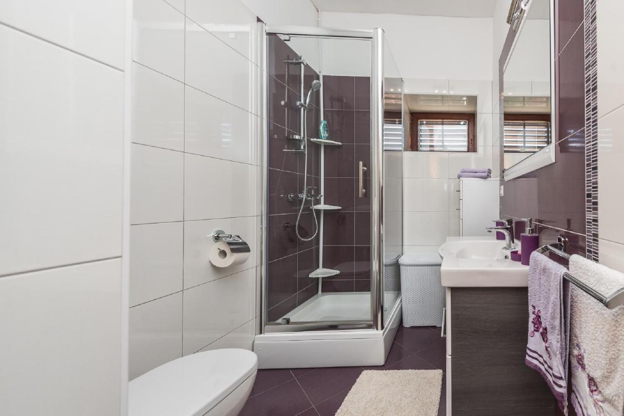 Holiday Home Tower With Private Pool, Sauna And Quads Smilcic المظهر الخارجي الصورة